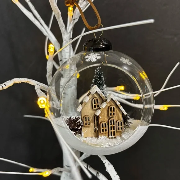 4" DIORAMA SNOWGLOBE GLASS ORNAMENT WITH SNOWY WINTER SCENE - Picture 1 of 11